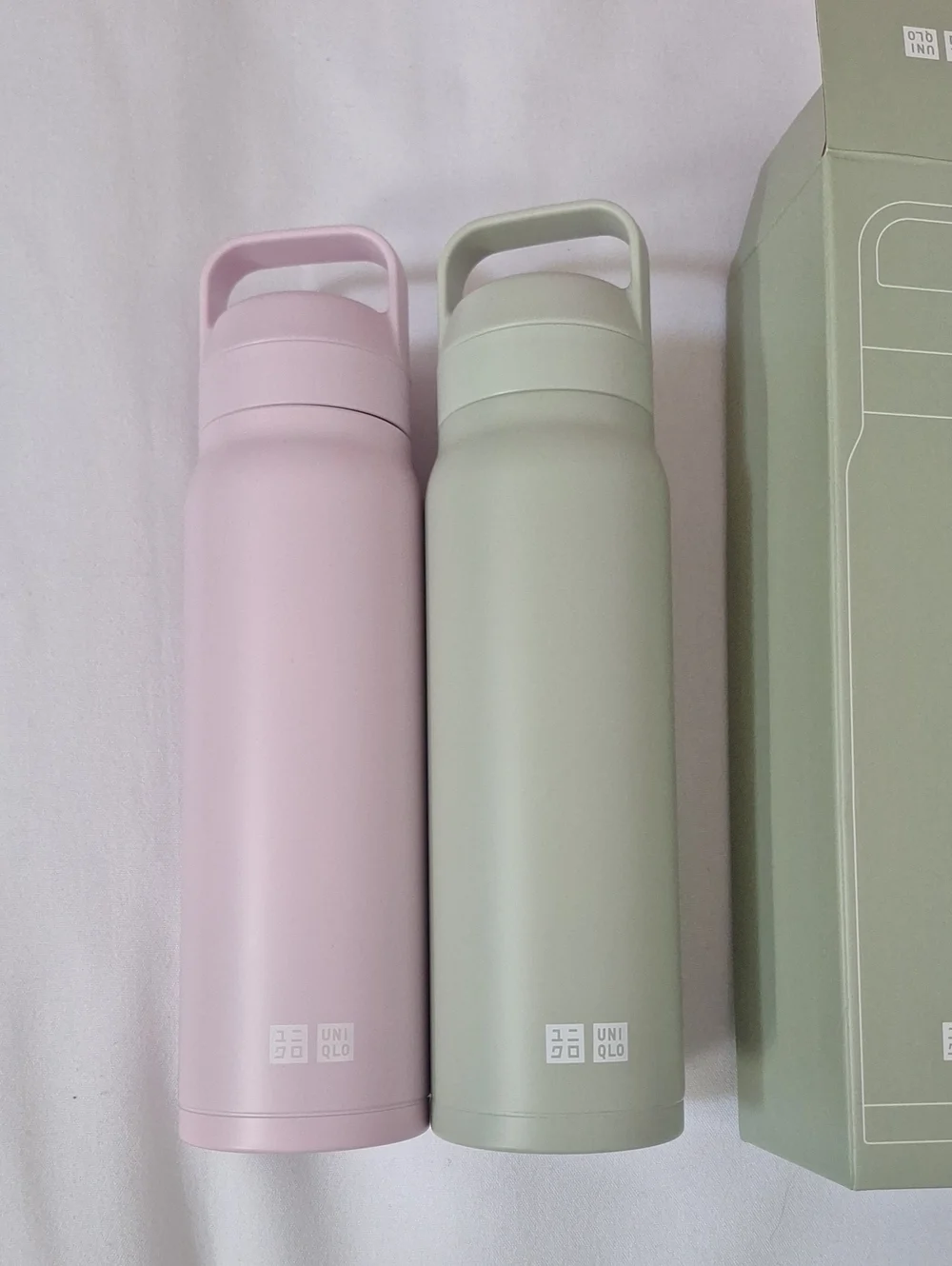 Uniqlo Pink & Sage Matte Insulated Bottle Pair